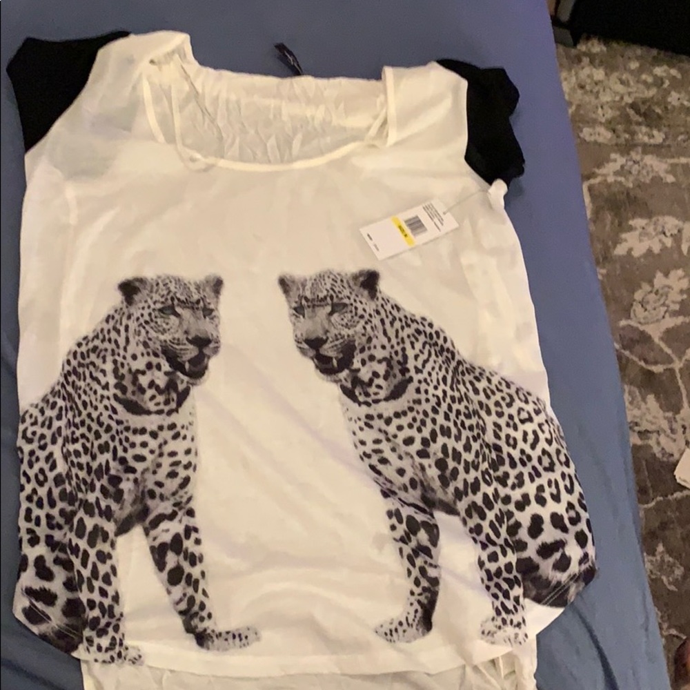 Jessica Simpson shirt